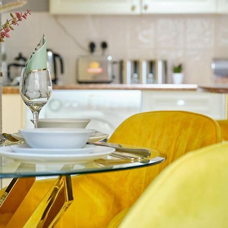 Stylish 2 Bedroom In Clifton - Garden Bristol Bagian luar foto
