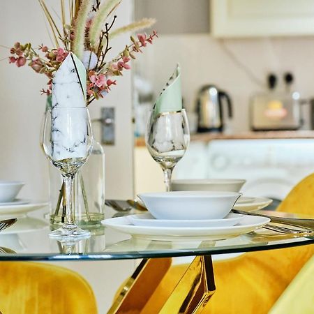 Stylish 2 Bedroom In Clifton - Garden Bristol Bagian luar foto
